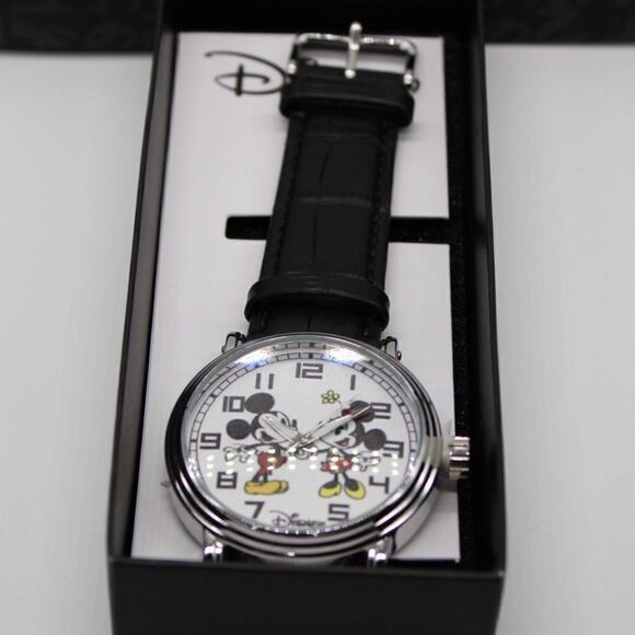 Disney Mickey and Minnie Mouse Men's Alloy Vintage Watch - Picture 3 of 12